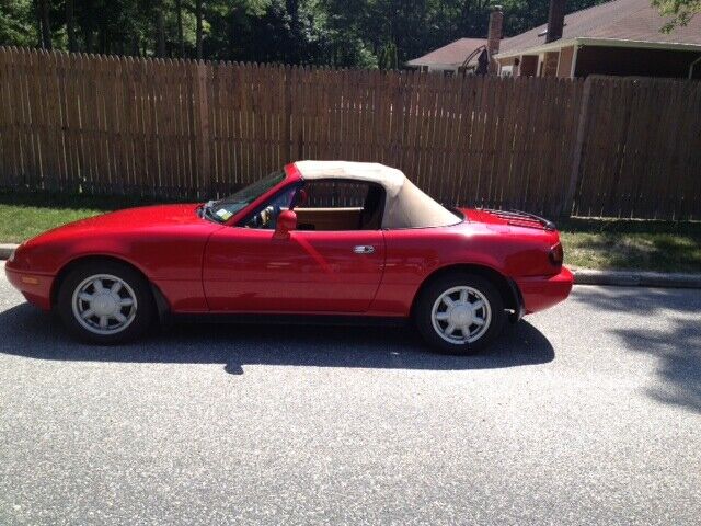 1993 Red Mazda MX-5 Miata Convertible