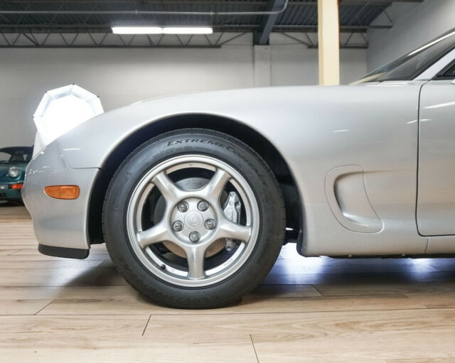 1993 Silver Stone Metallic Mazda RX-7 Coupe