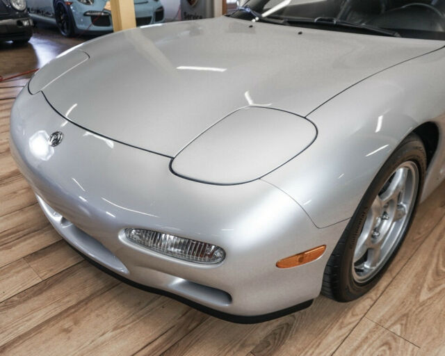 1993 Silver Stone Metallic Mazda RX-7 Coupe
