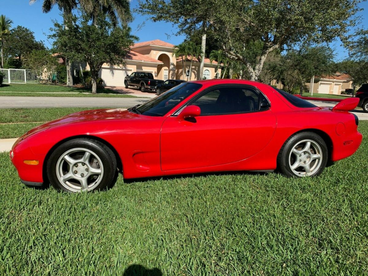 1993 Red Mazda RX-7 Coupe