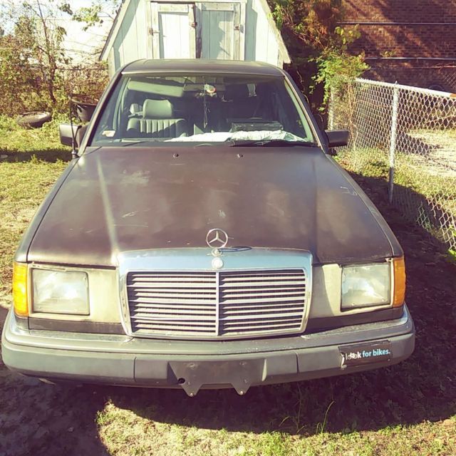 1993 Mercedes-Benz 300-Series Coupe