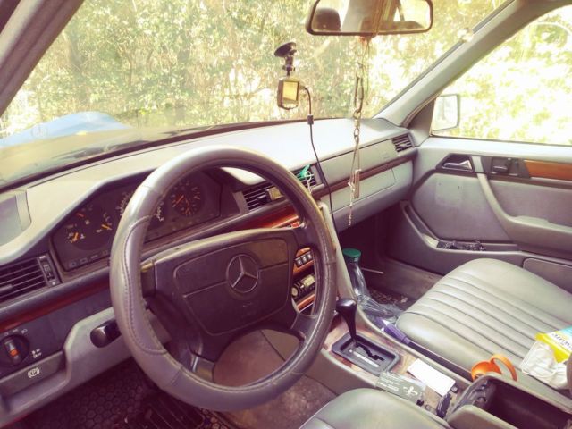 1993 Mercedes-Benz 300-Series Coupe