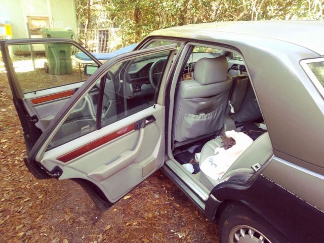 1993 Mercedes-Benz 300-Series Coupe