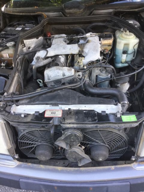 1993 Black Mercedes-Benz 300-Series Sedan