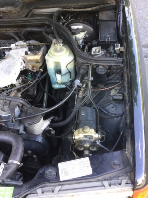 1993 Black Mercedes-Benz 300-Series Sedan