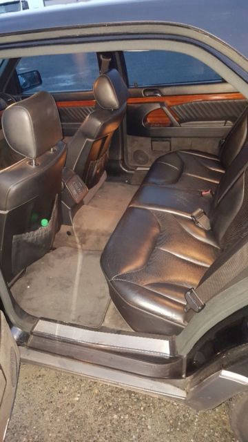 1993 Mercedes-Benz 400-Series