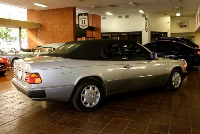 1993 Gray Mercedes-Benz 300-Series Convertible
