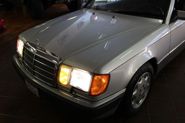 1993 Gray Mercedes-Benz 300-Series Convertible