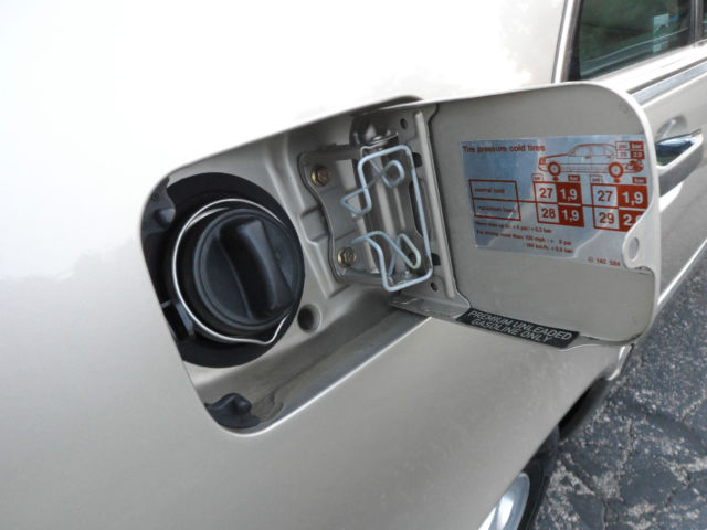 1993 Smoke Silver Mercedes-Benz 500-Series Sedan