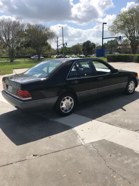 1993 Mercedes-Benz 300-Series