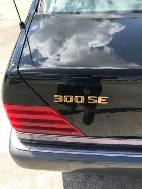 1993 Mercedes-Benz 300-Series