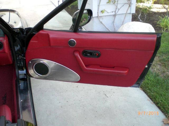 1993 Black Mazda MX-5 Miata Convertible