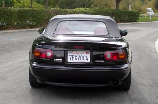 1993 Black Mazda MX-5 Miata Convertible