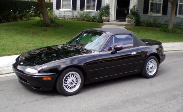 1993 Black Mazda MX-5 Miata Convertible