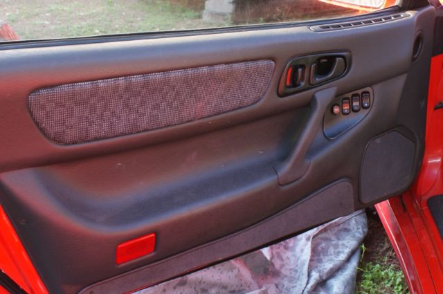 1993 grey Mitsubishi 3000GT Hatchback