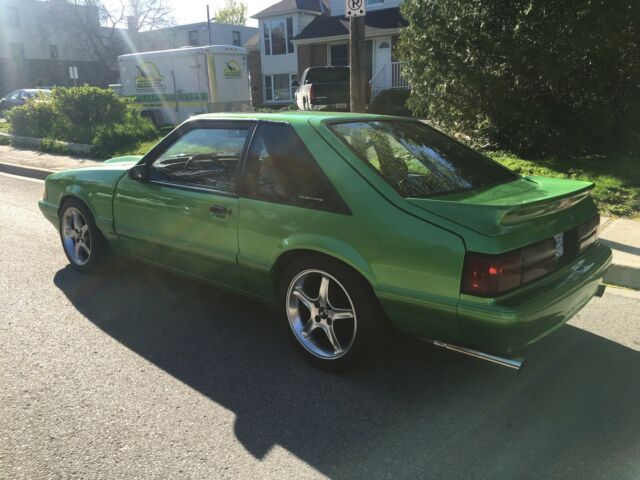 1993 Green Ford Mustang