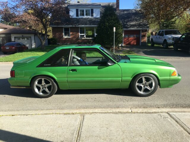 1993 Green Ford Mustang