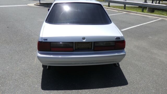 1993 Silver Metallic Ford Mustang Sedan