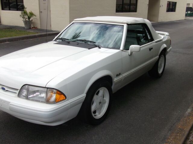 1993 Ford Mustang Convertible