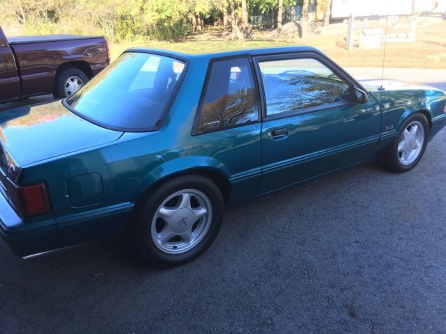 1993 Reef blue Ford Mustang