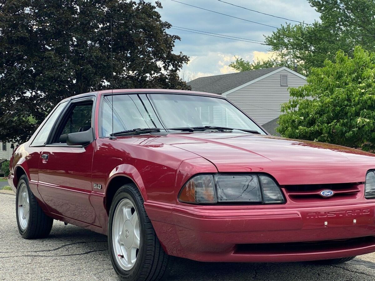 1993 Ford Mustang Sedan
