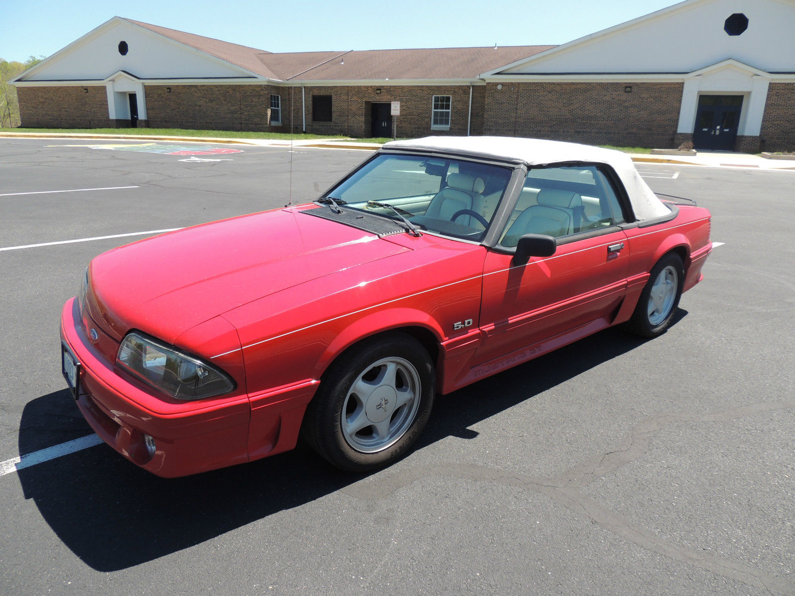 1993 Red Ford Mustang
