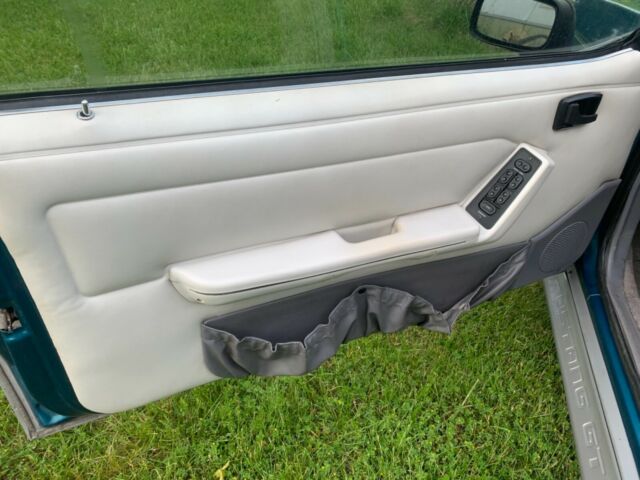 1993 Reef blue Ford Mustang Convertible