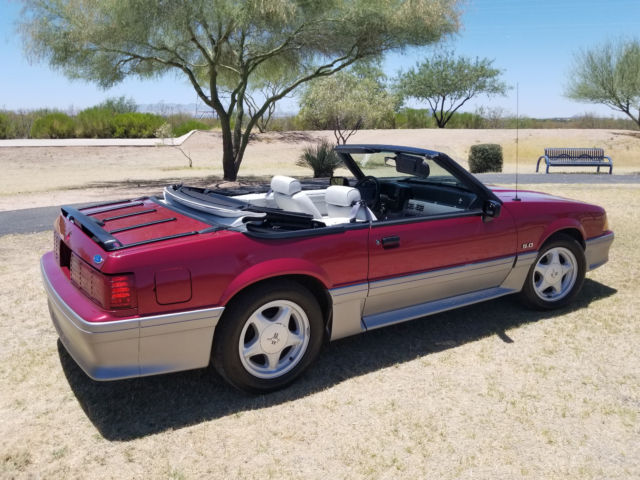 1993 MAROON Ford Mustang Convertible