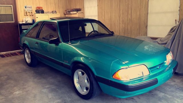 1993 White Ford Mustang Convertible