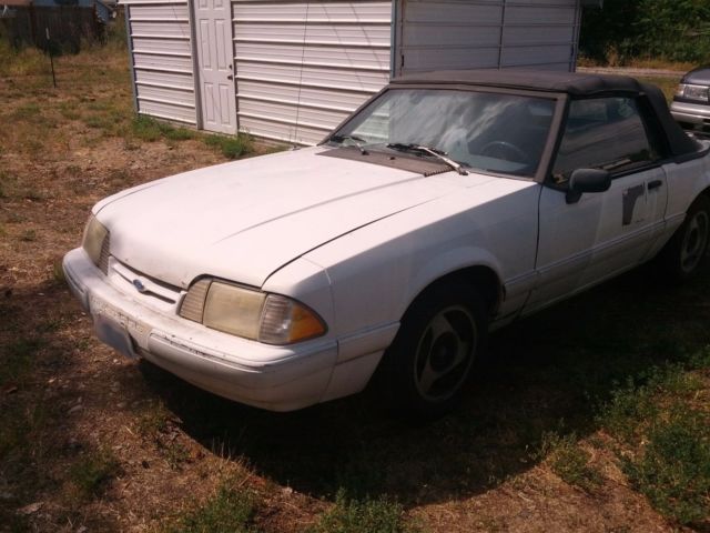 1993 Red Ford Mustang