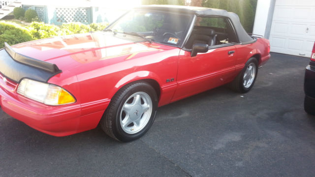 1993 Red Ford Mustang