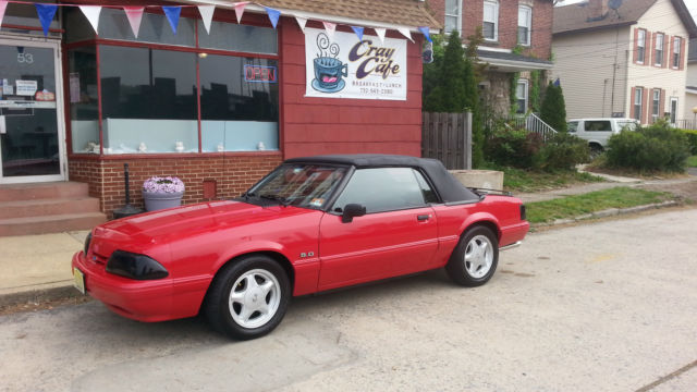 1993 Red Ford Mustang