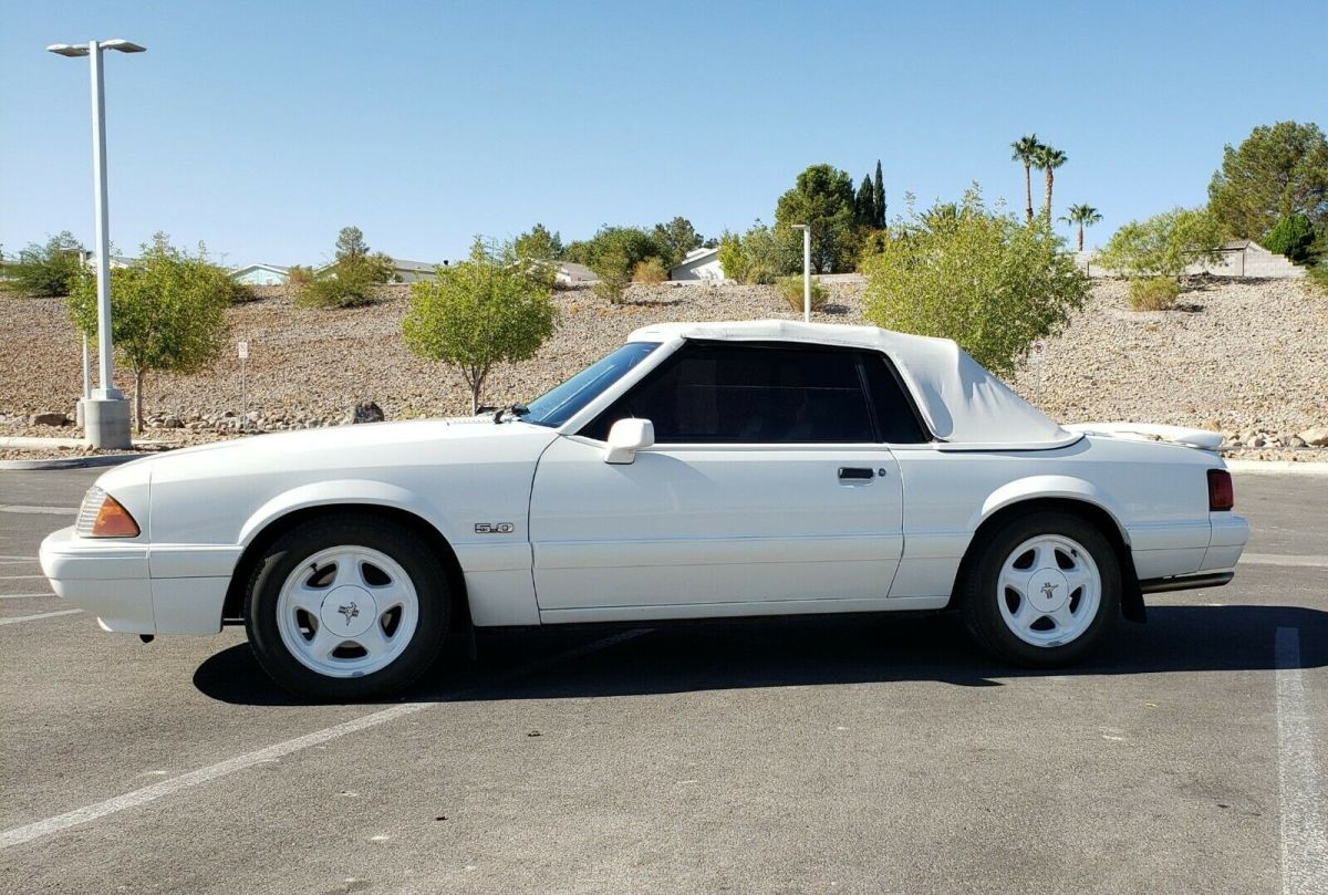 1993 Ford Mustang Convertible