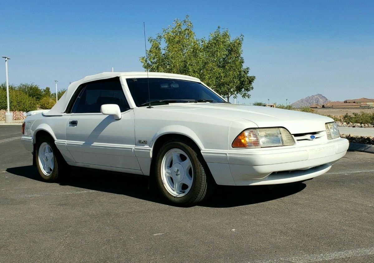 1993 Ford Mustang Convertible
