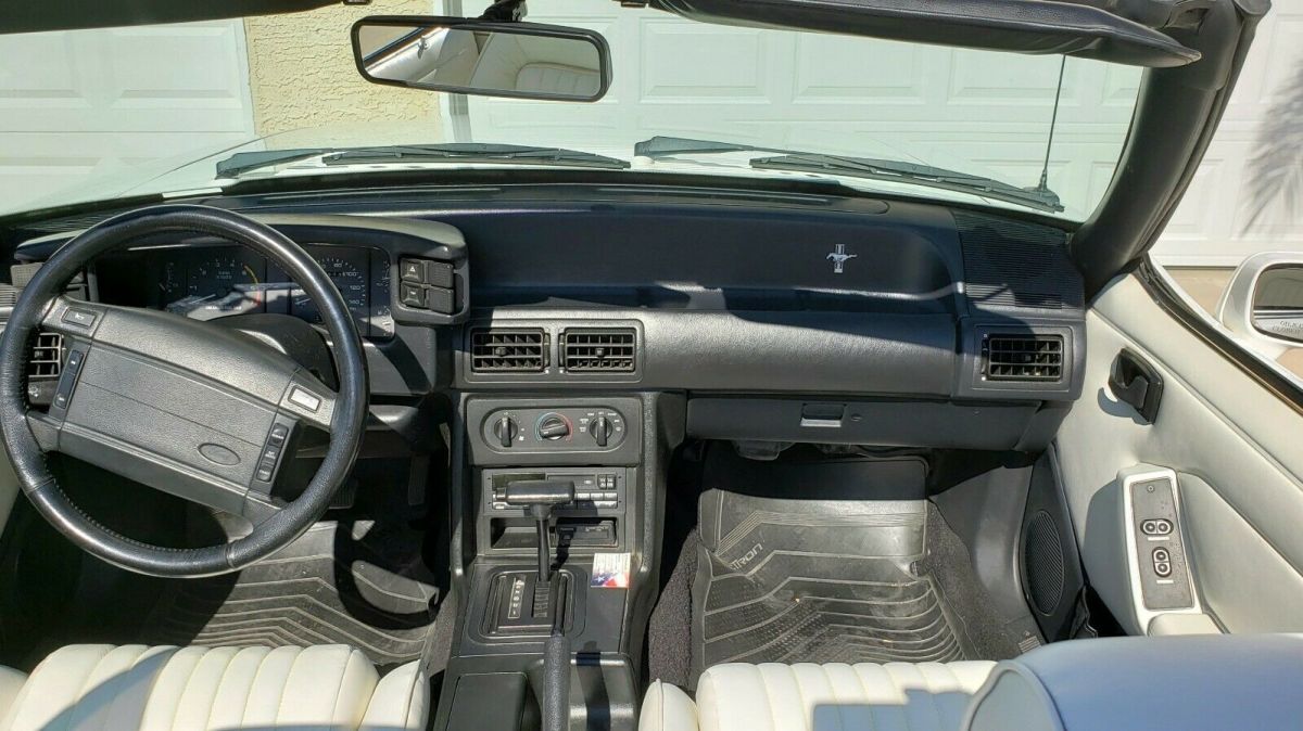 1993 Ford Mustang Convertible