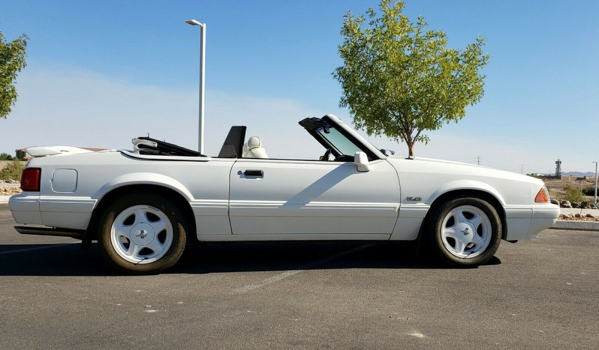 1993 Ford Mustang Convertible