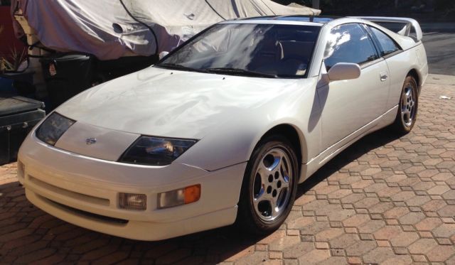 1993 White Nissan 300ZX Hatchback