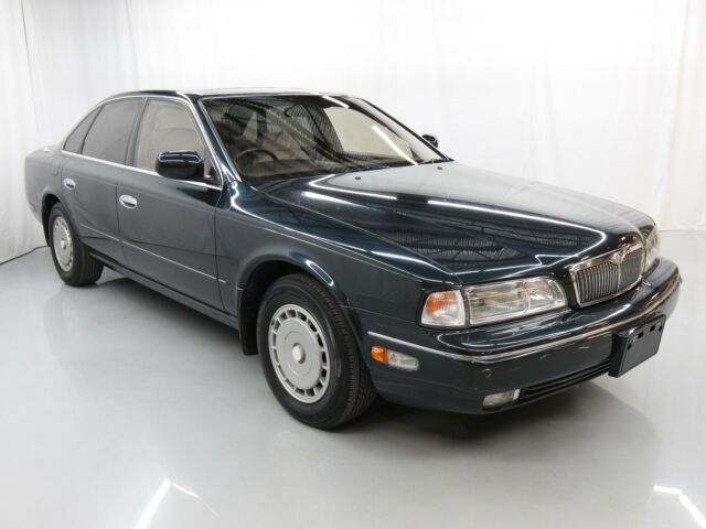 1993 Green Nissan Infiniti Q45 Sedan