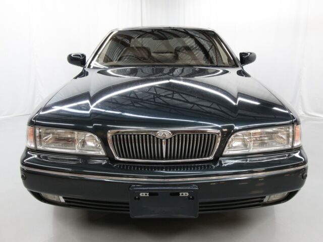 1993 Green Nissan Infiniti Q45 Sedan
