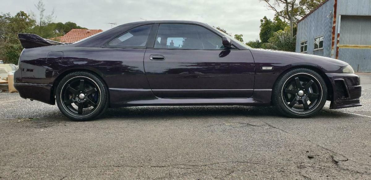 1993 Purple Nissan GT-R Coupe