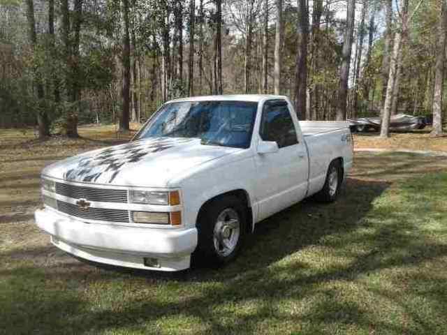 1993 White Chevrolet C/K Pickup 1500 Standard Cab Pickup