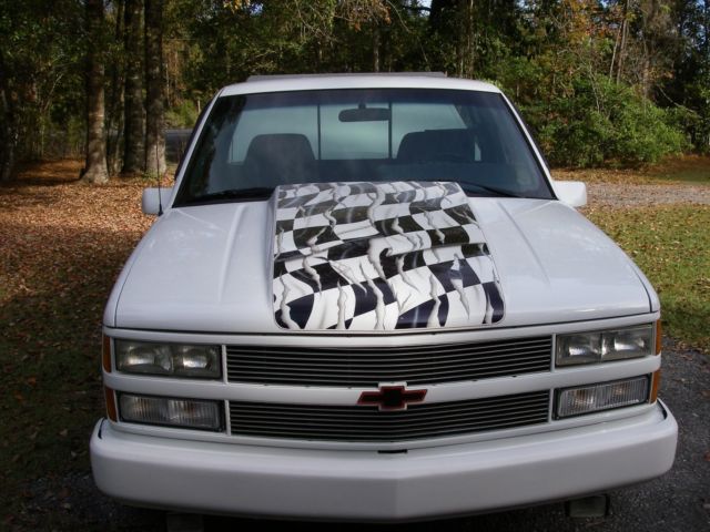 1993 White Chevrolet C/K Pickup 1500 Standard Cab Pickup