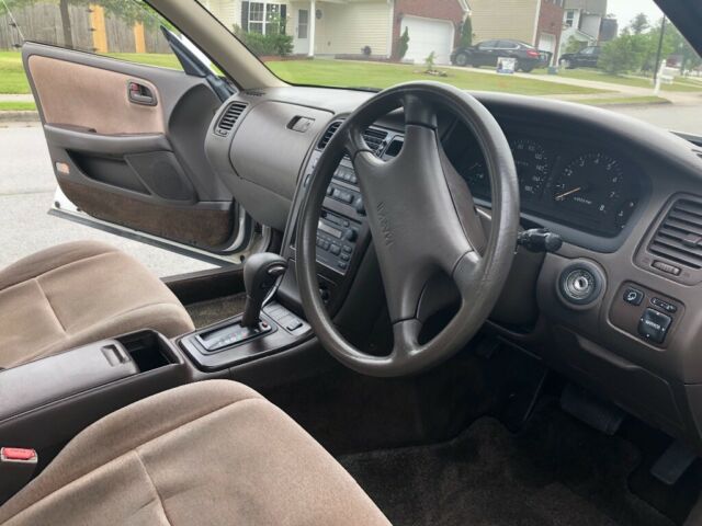 1993 White Toyota Mark II Sedan