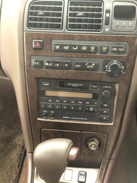 1993 White Toyota Mark II Sedan