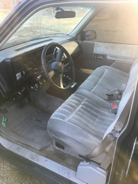 1993 Black Chevrolet C/K Pickup 1500 pickup