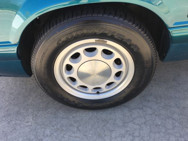 1993 Reef Blue Ford Mustang Coupe