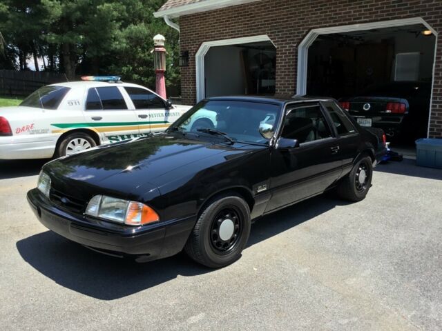 1993 Black Ford Mustang Coupe