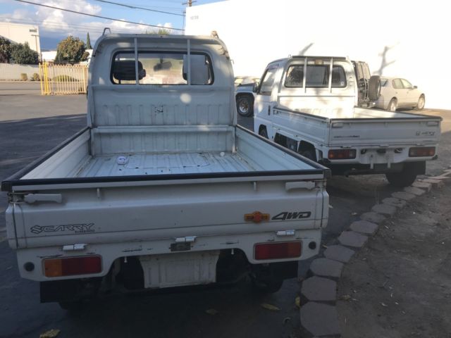 1993 White Nissan CARRY Truck