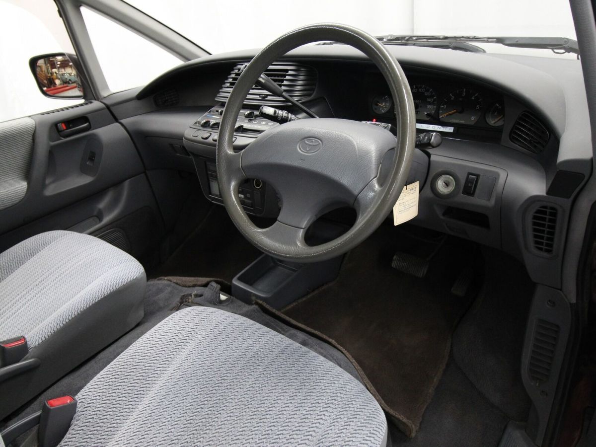 1993 Red Toyota Estima Van