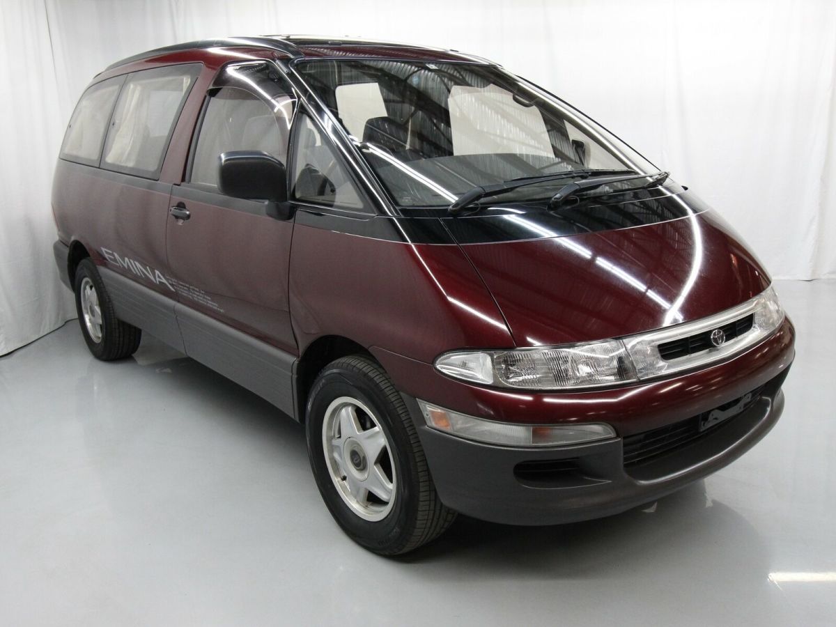 1993 Red Toyota Estima Van